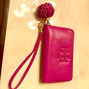 Tory Burch wallet wristlet